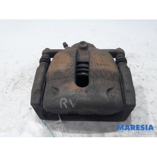 Renault - Kangoo - Front brake calliper, right