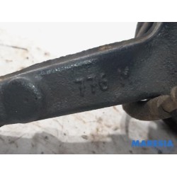 Renault - Kangoo - Knuckle, front left