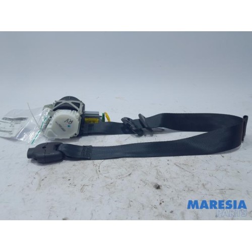 Alfa Romeo - Giulietta - Front seatbelt, right