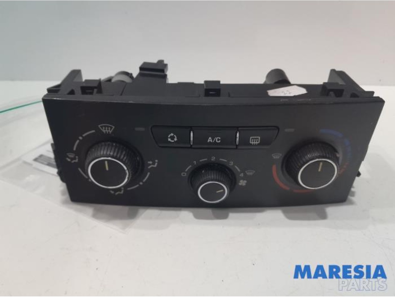 Peugeot - 207 - Heater control panel