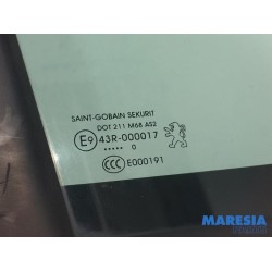 Peugeot - 207 - Dreieckfenster links vorne