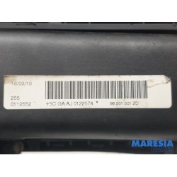 Peugeot - 207 - Airbag knie links