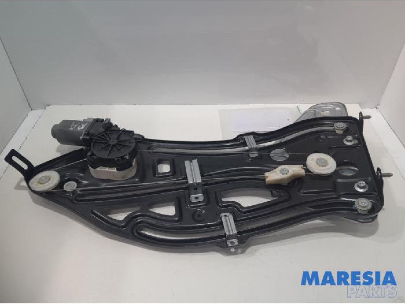 Peugeot - 207 - Rear window mechanism 2-door, right
