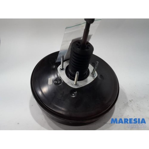 Renault - Trafic - Brake servo