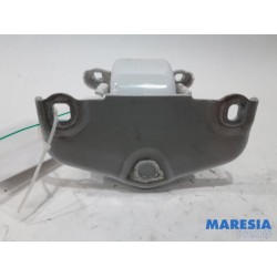 Renault - Trafic - Tailgate hinge