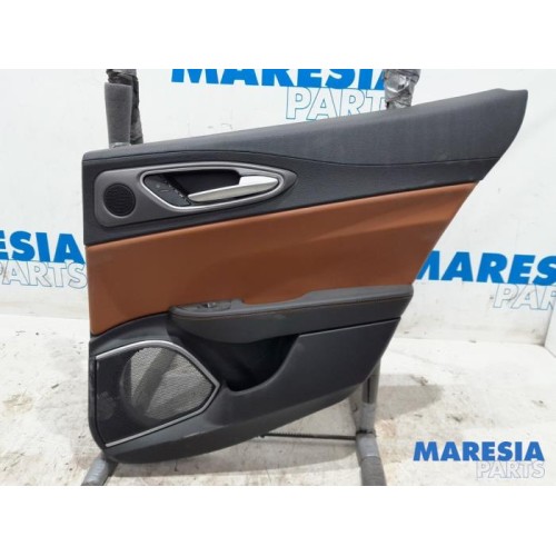 Alfa Romeo - Giulia - Rear door trim 4-door, right