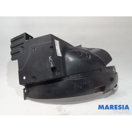 Renault - Trafic - Wheel arch liner