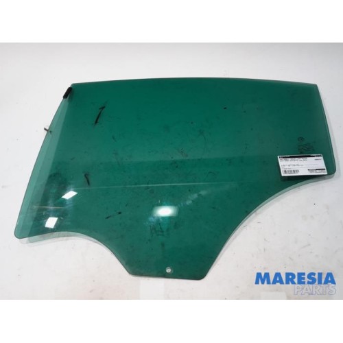 Alfa Romeo - Giulietta - Rear door window 4-door, left