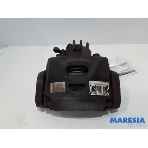 Peugeot - 5008 - Front brake calliper, right
