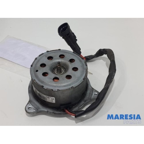 Peugeot - 5008 - Fan motor
