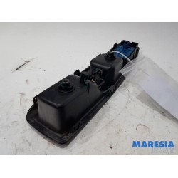 Opel - Combo - Multi-functional window switch
