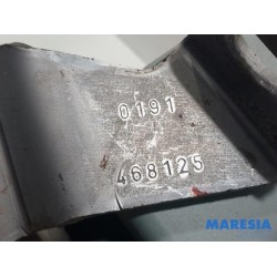 Renault - Megane - Steering column housing