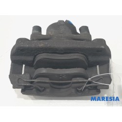 Renault - Megane - Front brake calliper, right