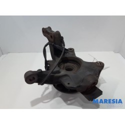 Renault - Megane - Fusee links-voor