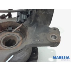 Renault - Megane - Fusee links-voor