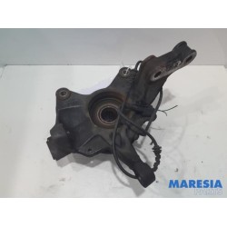 Renault - Megane - Knuckle, front right