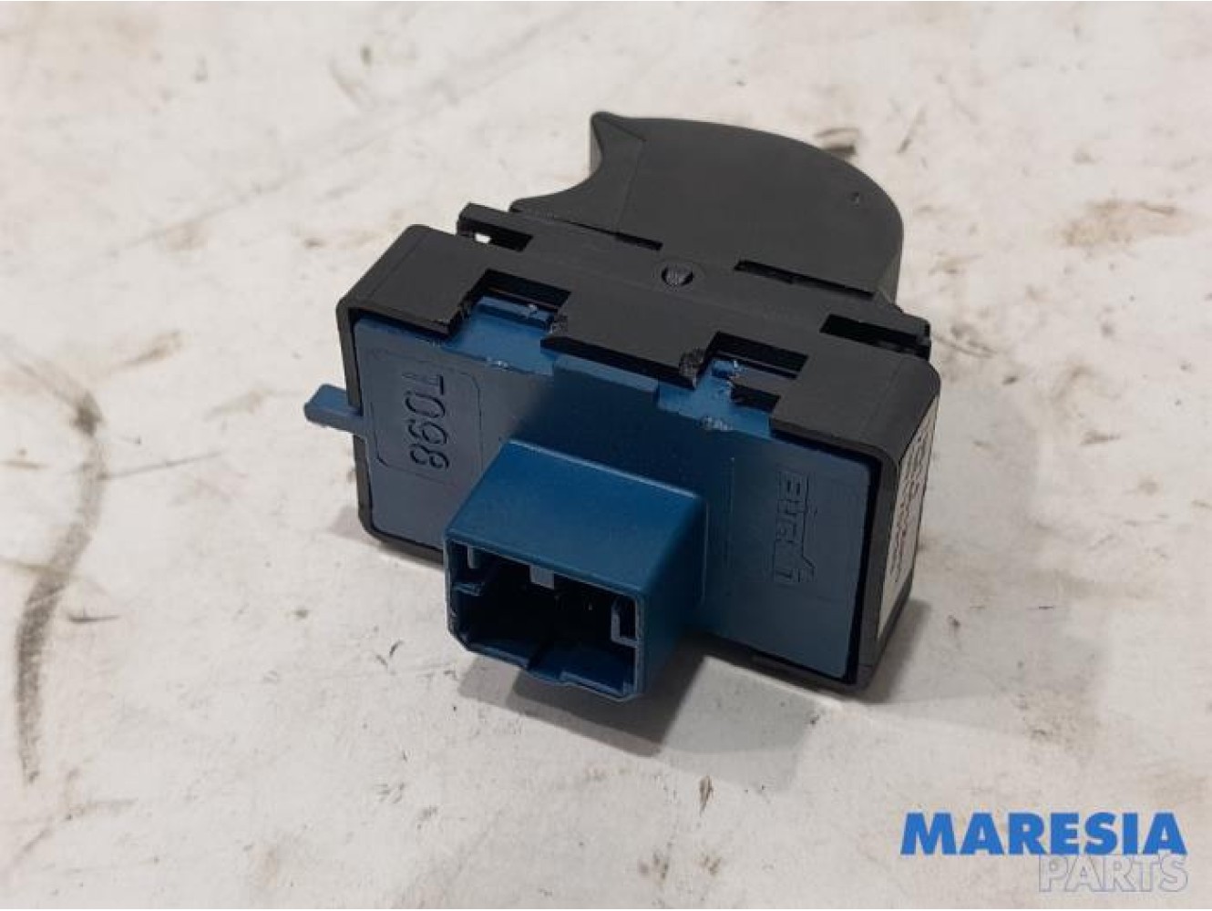 Opel - Combo - Electric window switch