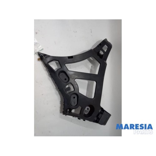 Renault - Megane - Rear bumper frame