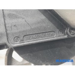 Renault - Kangoo - Front wiper motor