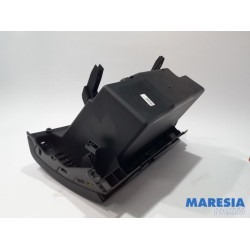 Renault - Trafic - Glovebox