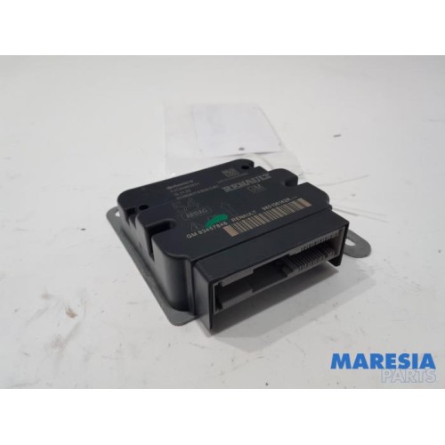 Renault - Trafic - Airbag Module