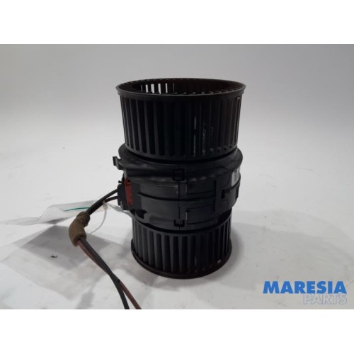 Renault - Trafic - Heating and ventilation fan motor
