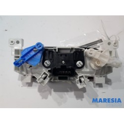 Renault - Trafic - Heater control panel