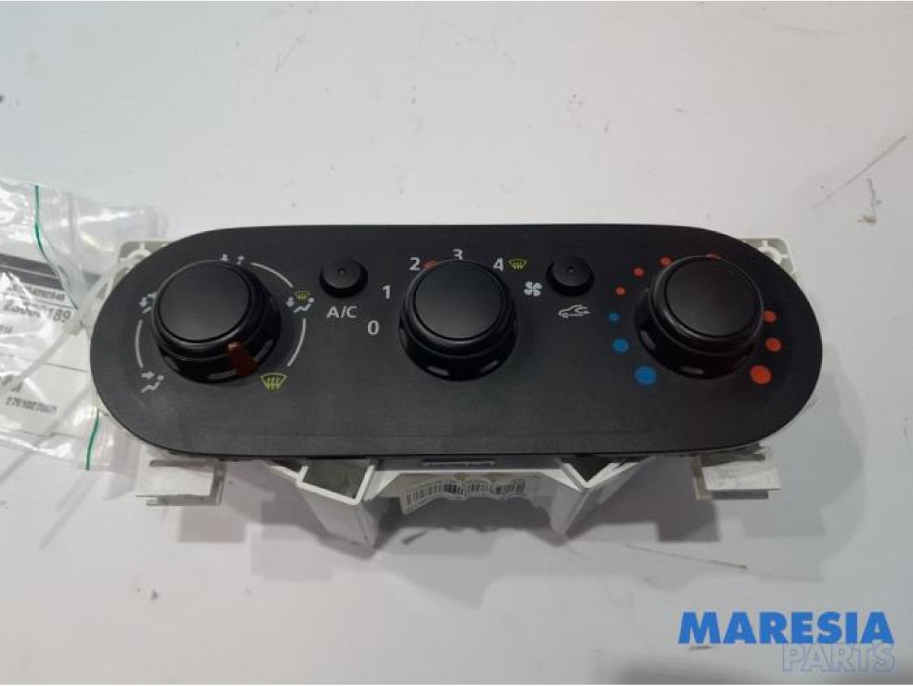 Renault - Trafic - Heater control panel