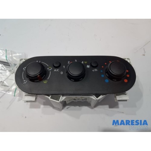 Renault - Trafic - Heater control panel