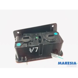 Renault - Trafic - Reversing light, left