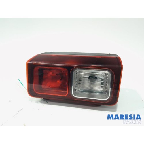Renault - Trafic - Reversing light, left