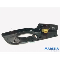 Renault - Trafic - Electric window switch