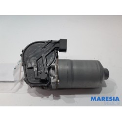 Renault - Trafic - Front wiper motor