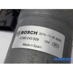 Renault - Trafic - Front wiper motor