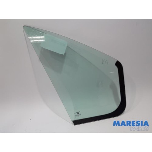 Renault - Trafic - Vitre triangulaire avant droite