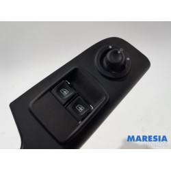 Renault - Trafic - Multi-functional window switch