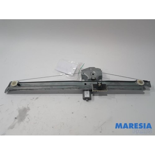 Renault - Trafic - Window mechanism 2-door, front right