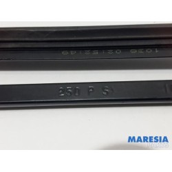 Fiat - Ducato - Front wiper arm