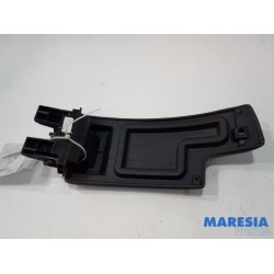 Renault - Megane - Armrest