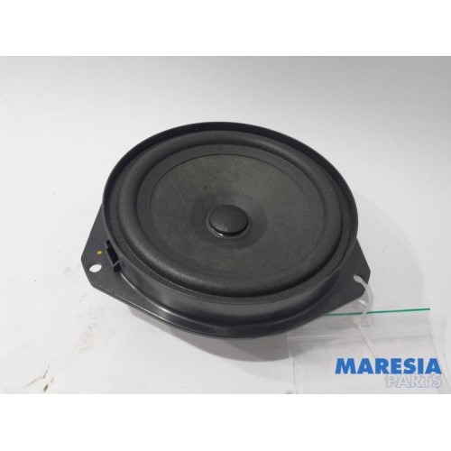 Alfa Romeo - Giulia - Speaker