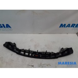 Renault - Megane - Rear bumper bracket central