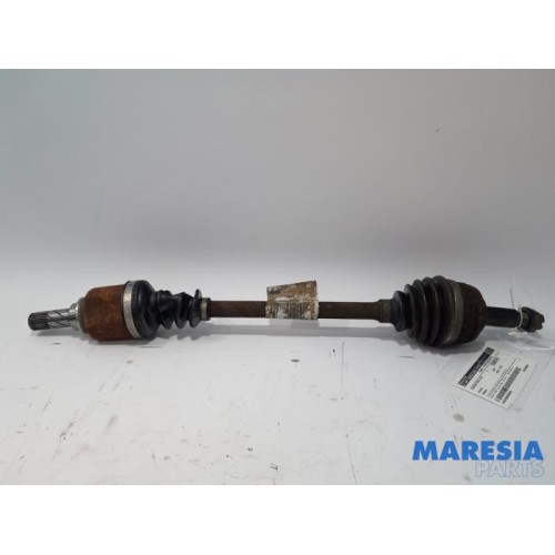 Renault - Megane - Aandrijfas links-voor
