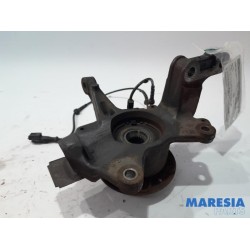 Renault - Megane - Knuckle, front left
