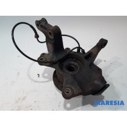 Renault - Megane - Knuckle, front right