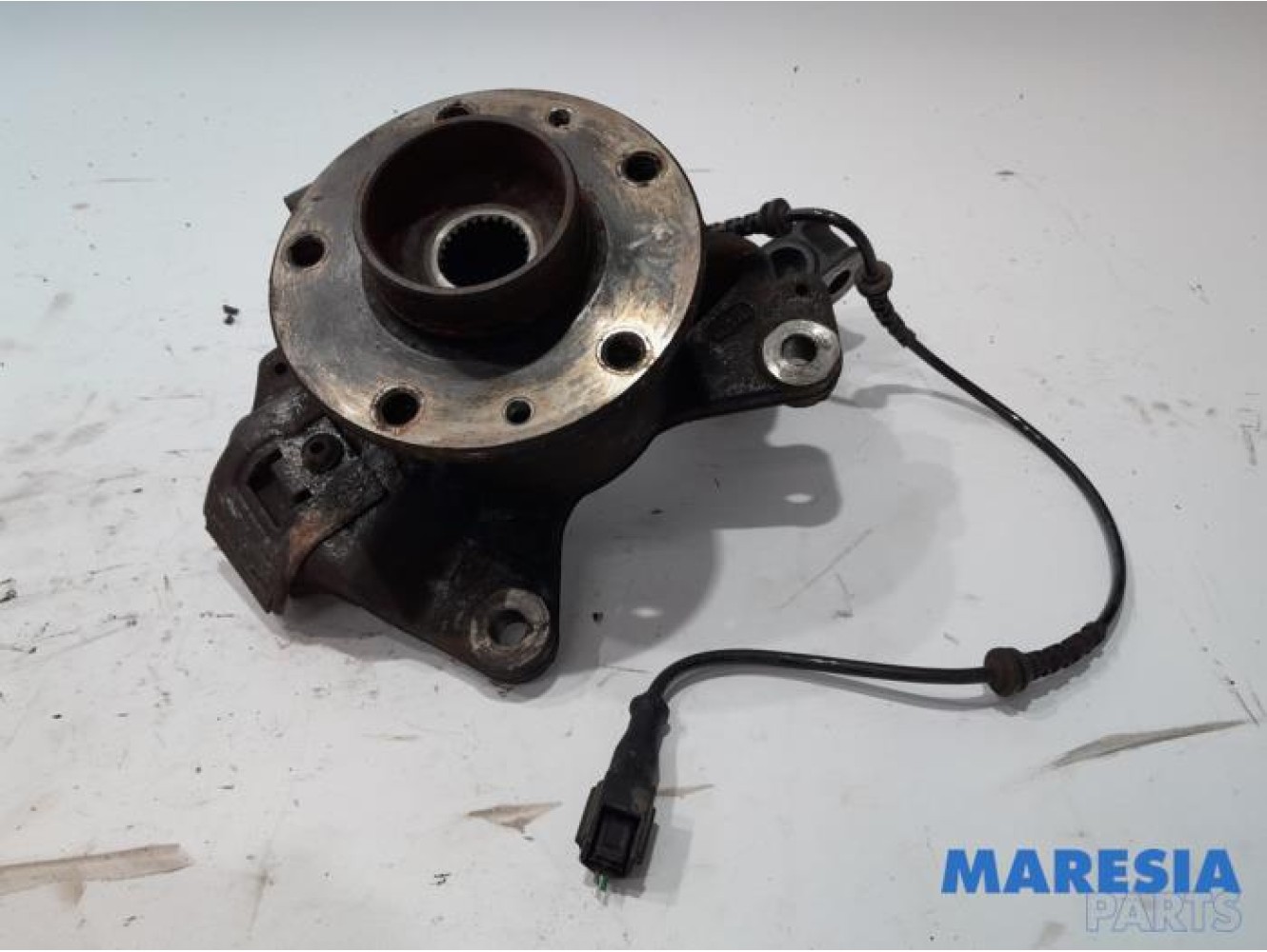 Renault - Megane - Knuckle, front right