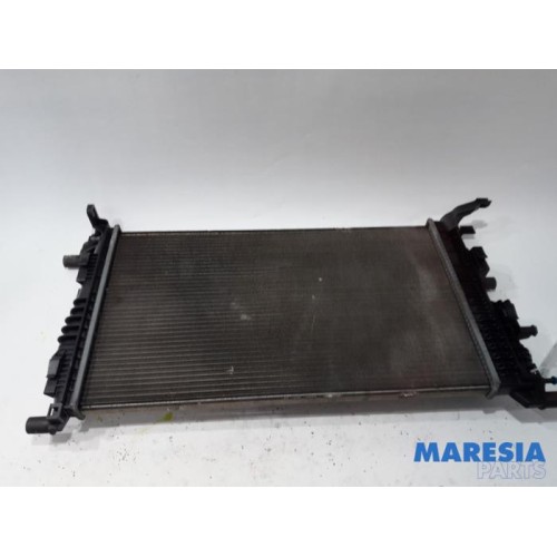 Renault - Megane - Radiator