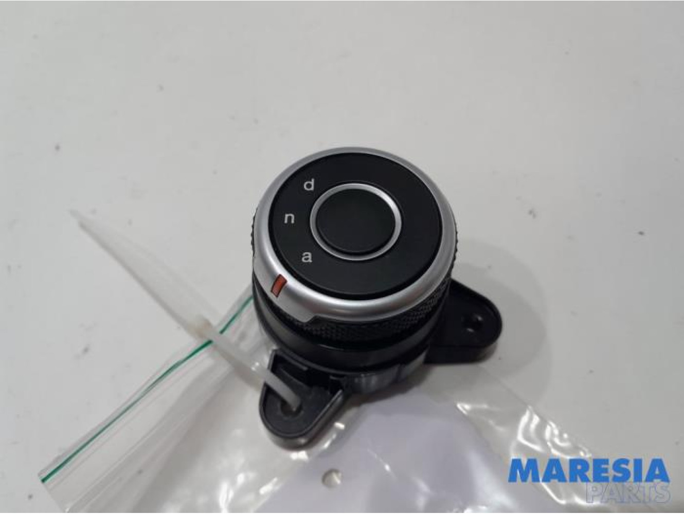 Alfa Romeo - Giulia - Position switch automatic gearbox