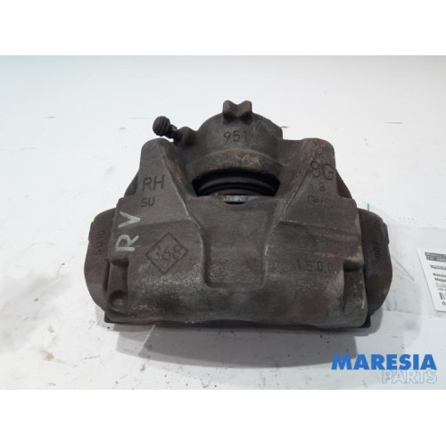 Renault - Megane - Front brake calliper, right