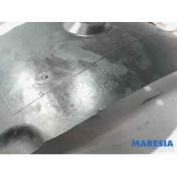 Renault - Megane - Wheel arch liner