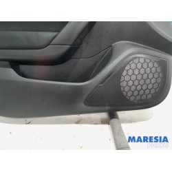 Renault - Megane - Türverkleidung 4-türig links vorne